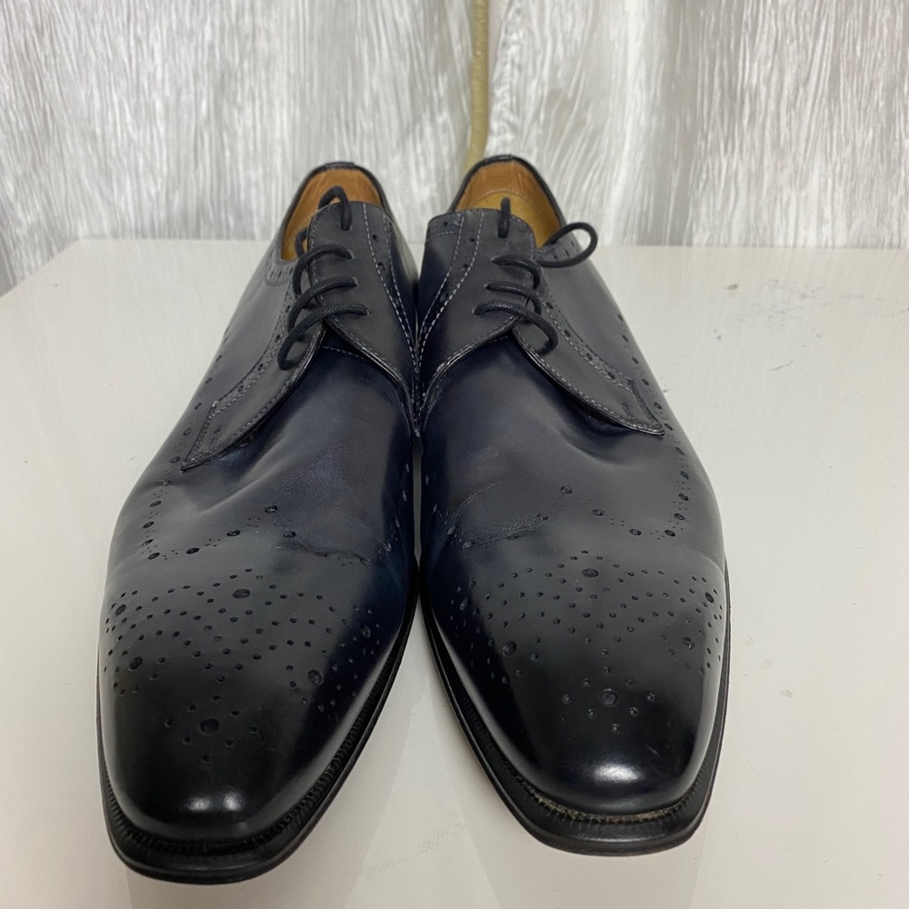 Men’s shoes
